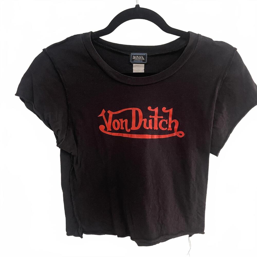 Von Dutch Black and Red Cropped T-Shirt